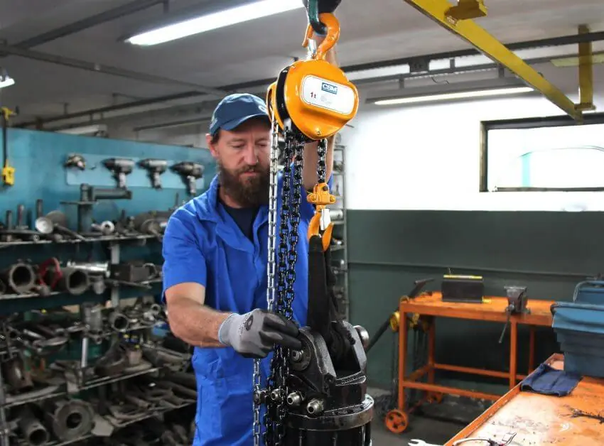 Tipos de talhas: manuais, elétricas e pneumáticas para elevação de cargas